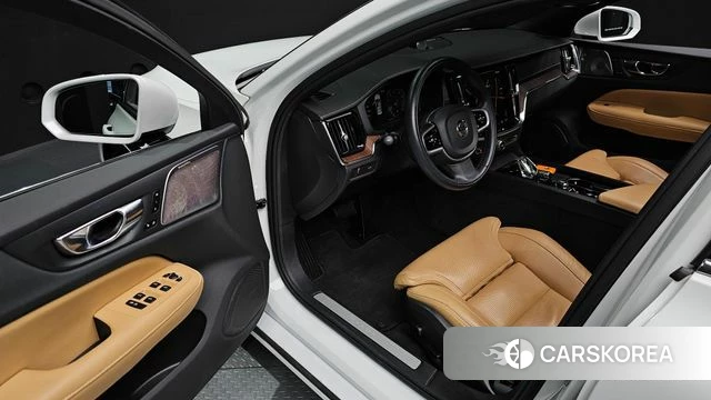 Volvo S60 3rd generation id 4324705 из Кореи 32