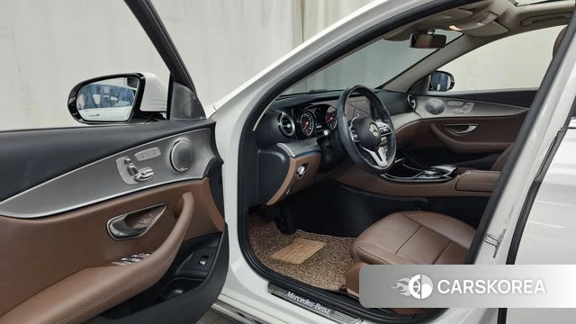 Mercedes-Benz E-Class W213 id 4557526 из Кореи 20