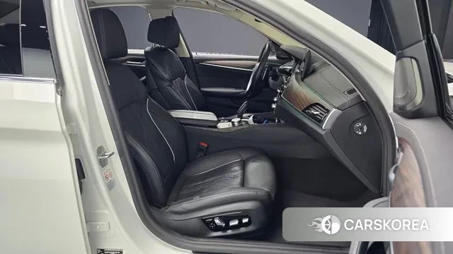 BMW 5 Series (G30) id 3586147 из Кореи 20