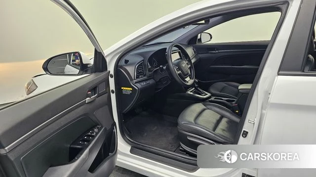Hyundai Avante AD id 4020639 из Кореи 20