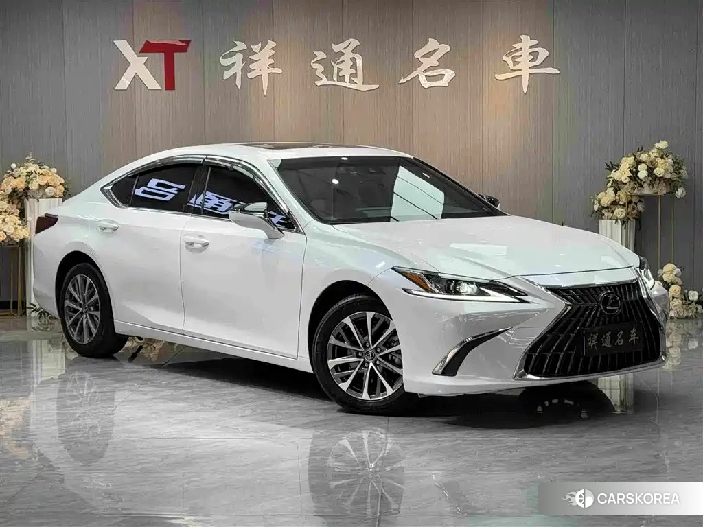 Lexus ES id 4577528 из Китая 21