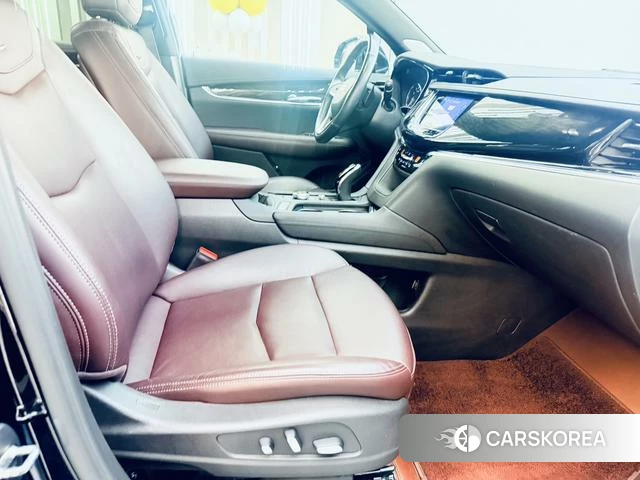 Cadillac XT6 id 4254277 из Китая 24