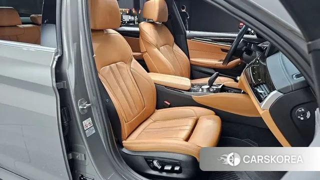 BMW 5 Series (G30) id 2931895 из Кореи 20