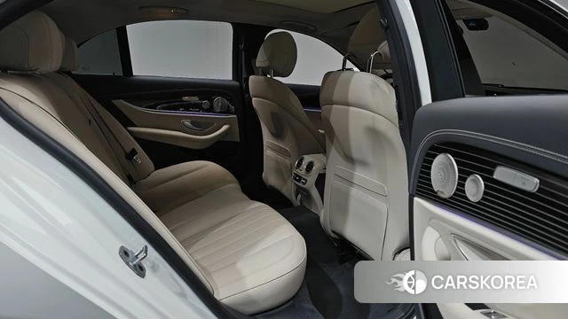 Mercedes-Benz E-Class W213 id 4650315 из Кореи 37