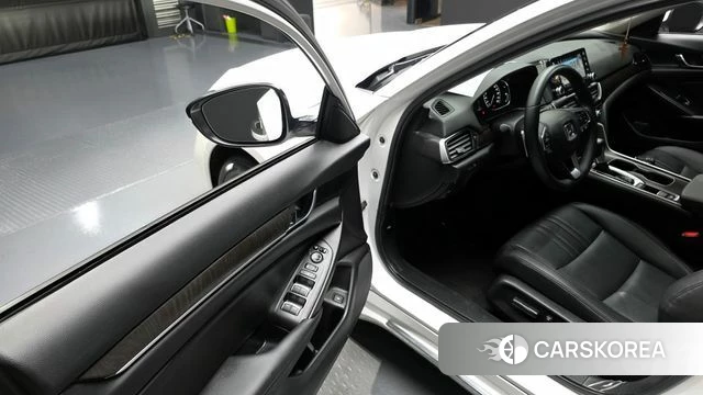 Honda Accord 10th Generation id 4331304 из Кореи 35
