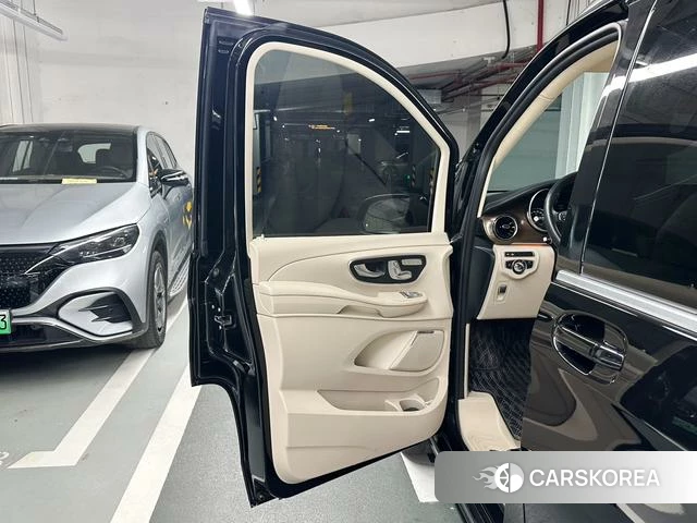 Mercedes-Benz V-class id 4299686 из Китая 20