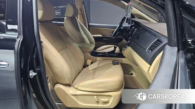 Kia The New Carnival id 3713526 из Кореи 20