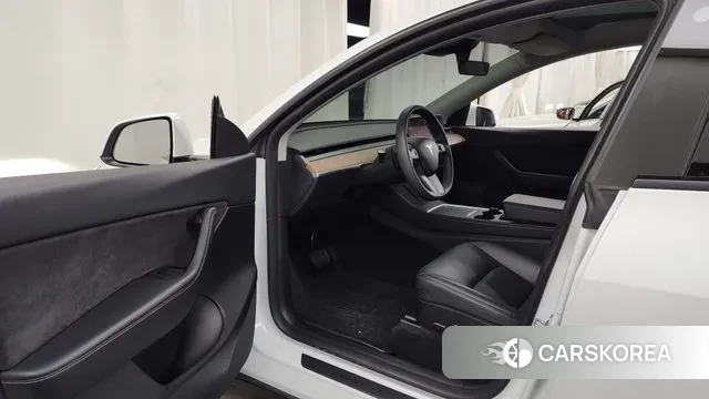 Tesla Model Y id 3054046 из Кореи 20