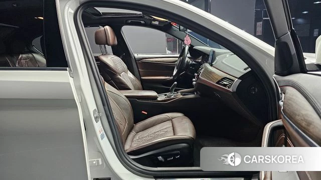 BMW 5 Series (G30) id 3834994 из Кореи 20