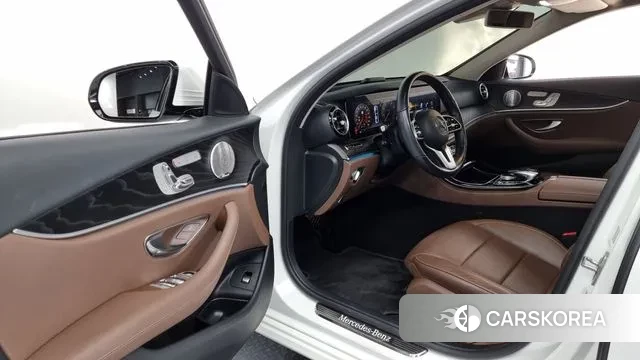 Mercedes-Benz E-Class W213 id 3264638 из Кореи 20