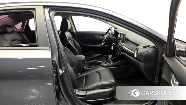 Kia Come New K3 id 3297639 из Кореи 20