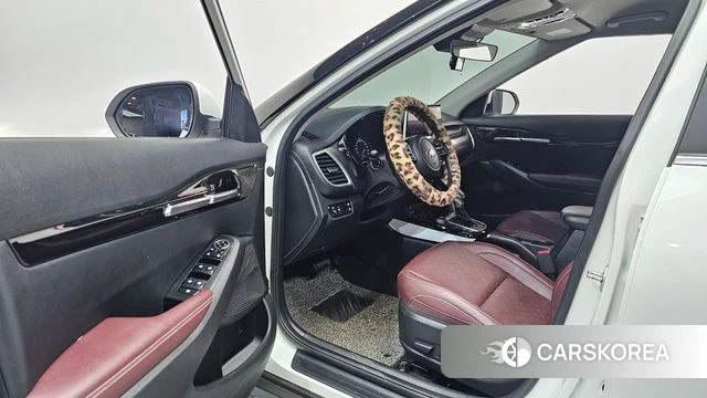 Kia Seltos id 4268474 из Кореи 30