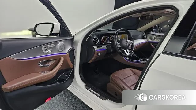 Mercedes-Benz E-Class W213 id 3312621 из Кореи 20