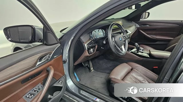 BMW 5 Series (G30) id 4525923 из Кореи 20