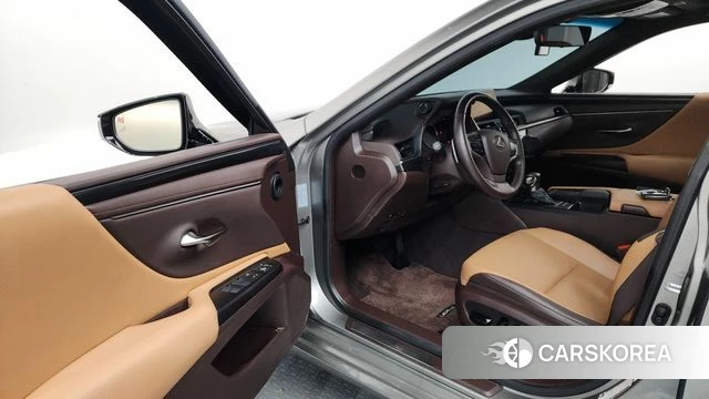 Lexus ES300h 7th generation id 4633023 из Кореи 37