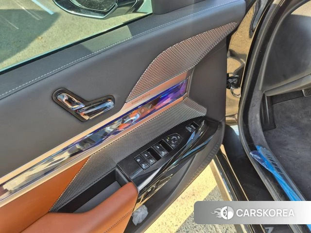 BMW 7 Series (G70) id 4329339 из Кореи 15