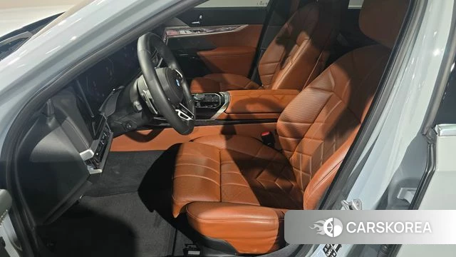 BMW 7 Series (G70) id 4206499 из Кореи 20