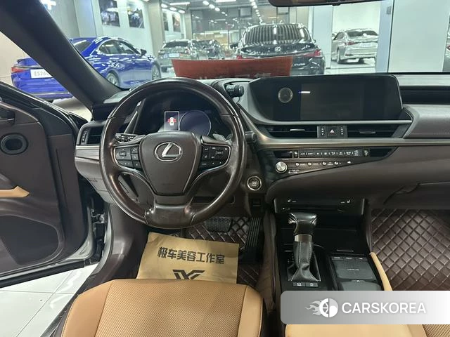 Lexus ES id 4291295 из Китая 12