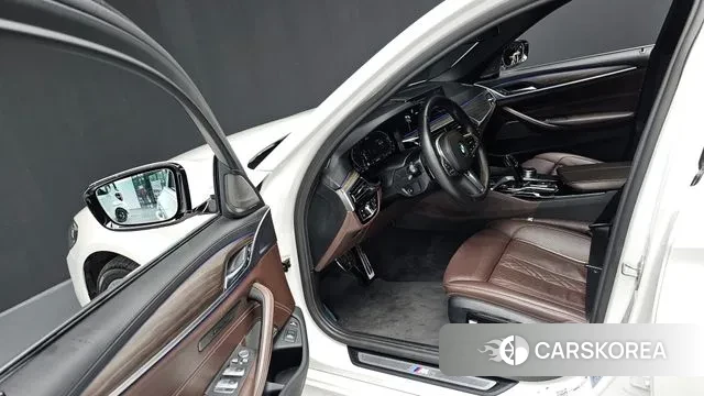 BMW 5 Series (G30) id 3243239 из Кореи 20