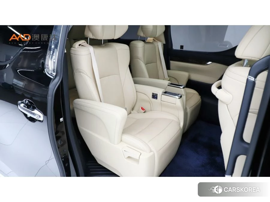 Toyota Alphard id 4454243 из Китая 11