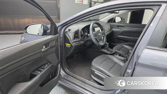 Hyundai Avante AD id 3403259 из Кореи 20