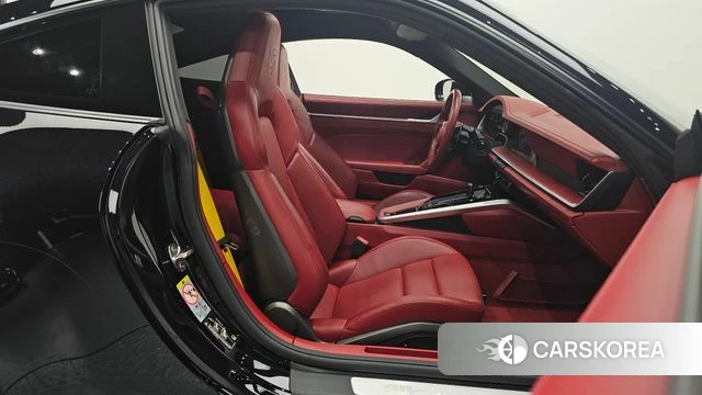 Porsche 911(992) id 3840034 из Кореи 20