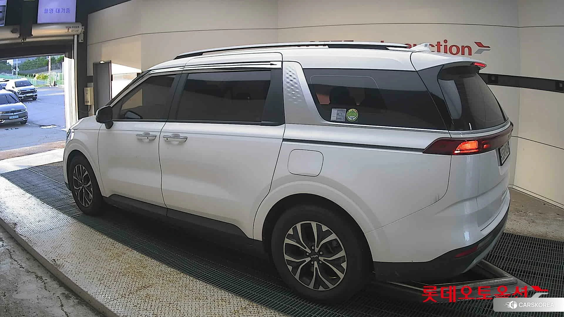 Kia Carnival id 4674182 из Кореи 38