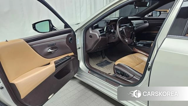 Lexus ES300h 7th generation id 4269277 из Кореи 31