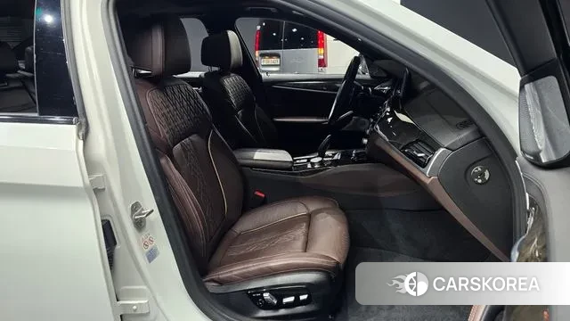 BMW 5 Series (G30) id 3455167 из Кореи 20