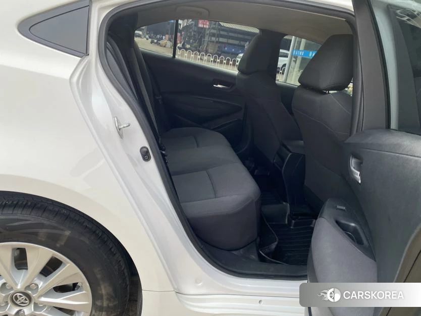 Toyota Corolla id 4514850 из Китая 17