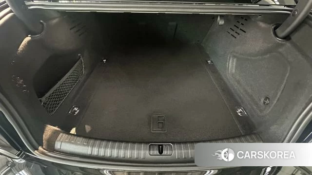Audi A6L id 4392175 из Китая 17