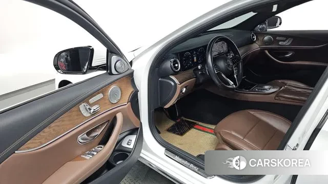 Mercedes-Benz E-Class W213 id 3493592 из Кореи 20