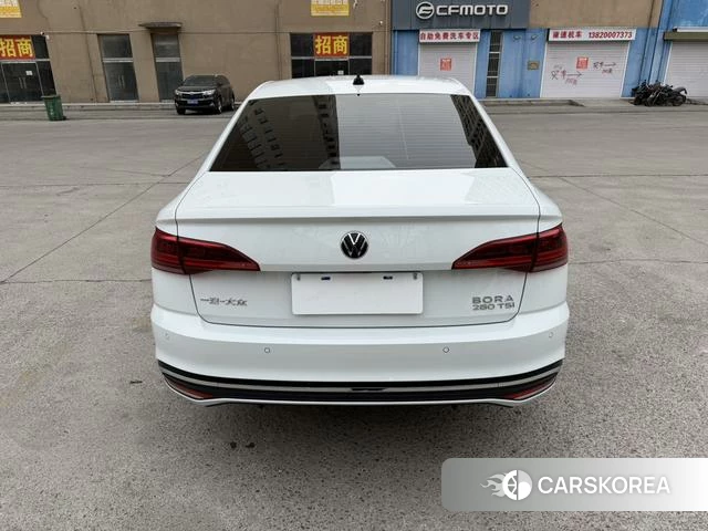 Volkswagen Bora id 4273042 из Китая 18