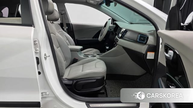 Kia Niro id 3845972 из Кореи 21