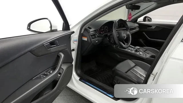 Audi A4 (B9) id 3608328 из Кореи 20