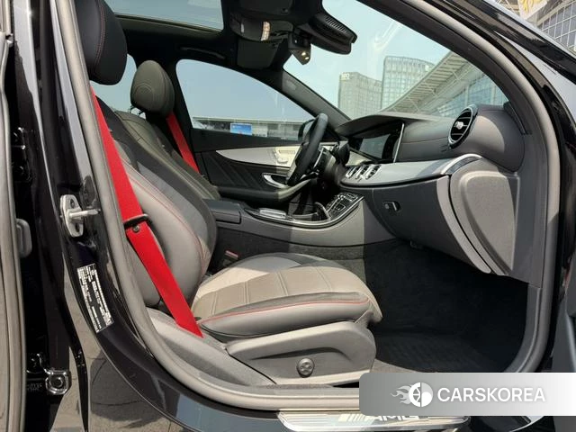 Mercedes-Benz E-class AMG id 4259964 из Китая 25