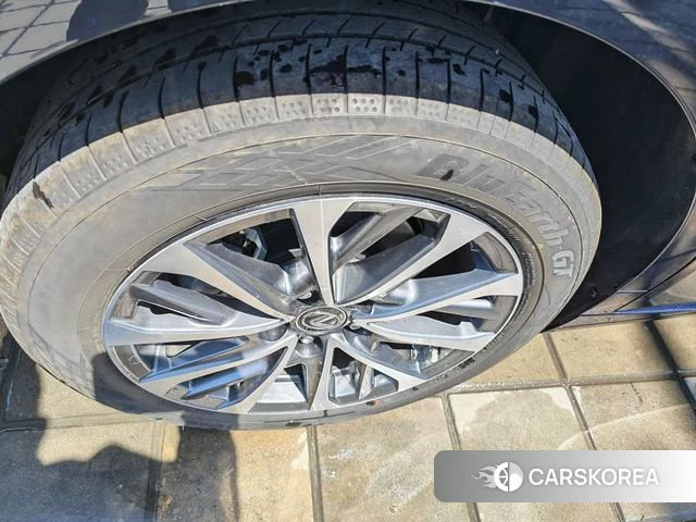 Lexus ES id 4253445 из Китая 15