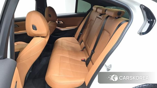 BMW 3 Series (G20) id 4696351 из Кореи 32