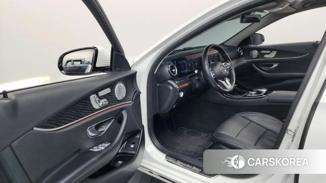 Mercedes-Benz E-Class W213 id 3942674 из Кореи 20
