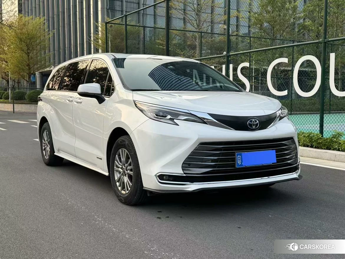 Toyota Saina id 4452167 из Китая 10