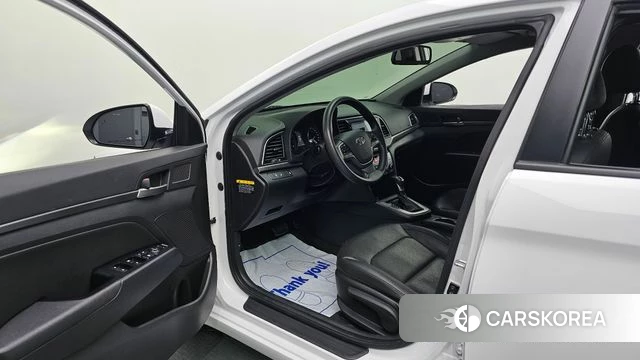 Hyundai Avante AD id 4459559 из Кореи 20