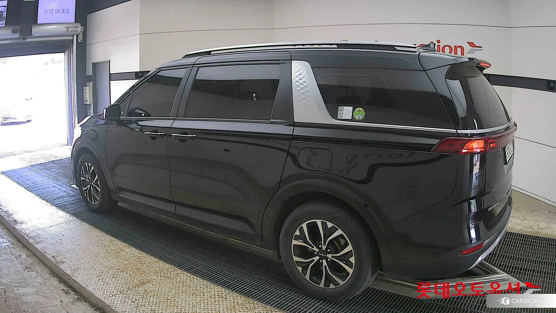 Kia Carnival id 4289621 из Кореи 36
