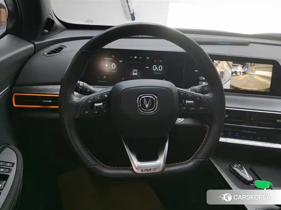 Chang'an Changan UNI-T id 4546237 из Китая 16