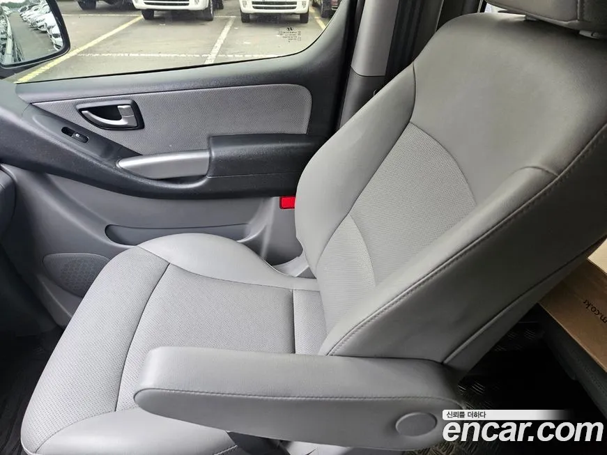 Hyundai The New Grand Starex id 2056689 из Кореи 14