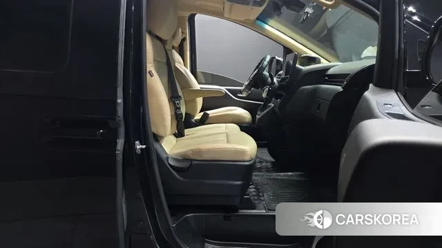 Hyundai Staria id 3428020 из Кореи 20