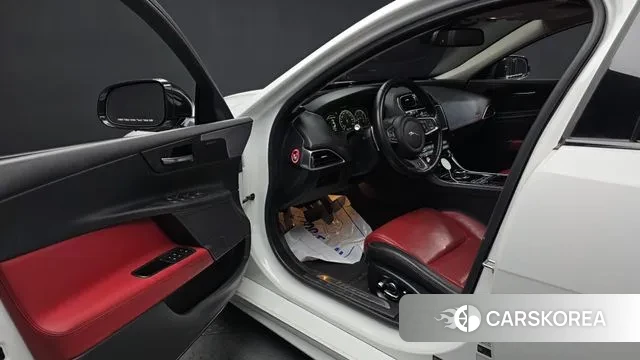 Jaguar XE id 3520330 из Кореи 20