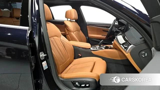 BMW 5 Series (G30) id 3747133 из Кореи 20