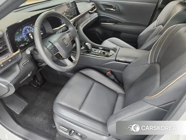 Toyota Crown Crossover id 3063017 из Кореи 19