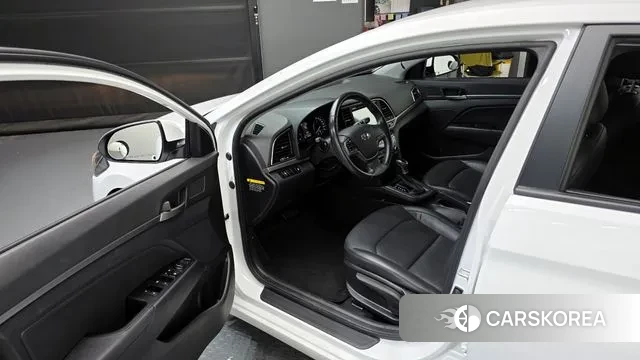 Hyundai Avante AD id 3013977 из Кореи 20