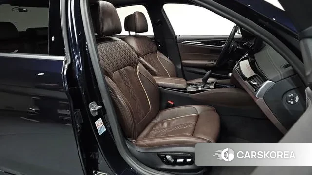 BMW 5 Series (G30) id 3572245 из Кореи 20